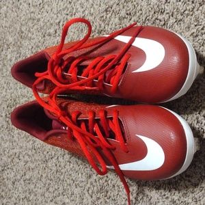New Nike red Vapor cleats mens size 7